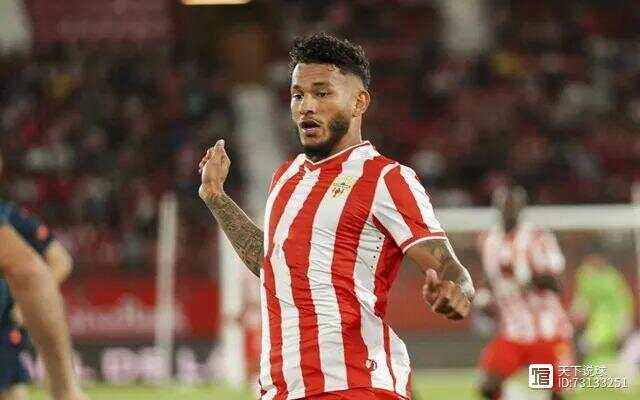 包含波尔图训练开放日；加时末段状态回暖引欢呼；西甲在即；临场指挥获称赞的词条一竞技