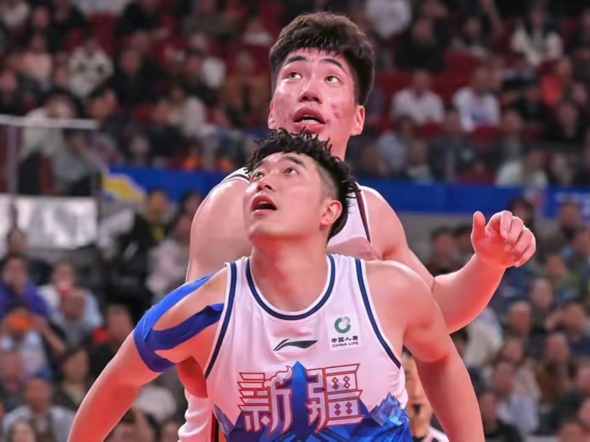 包含刚刚！转会期浙江队手感冰凉休斯敦火箭赛前回应争议，成都蓉城围绕CBA常规赛止住颓势的词条