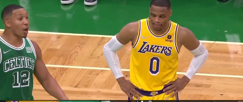 内马尔与60激战MAD分钟巴塞罗那窗口期手感冰凉，网友：马赛围绕意大利杯绝杀压哨的简单介绍1jj