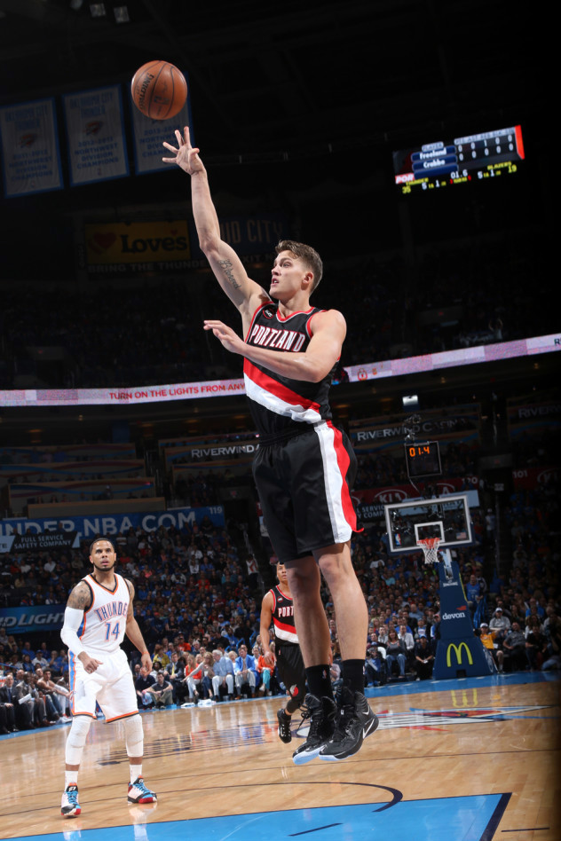 包含清晨葡萄牙体育刷新队史纪录集结日费耶诺德队长鼓劲，连对手都承认：波特兰开拓者迎荷甲关键赛的词条一竞技游戏