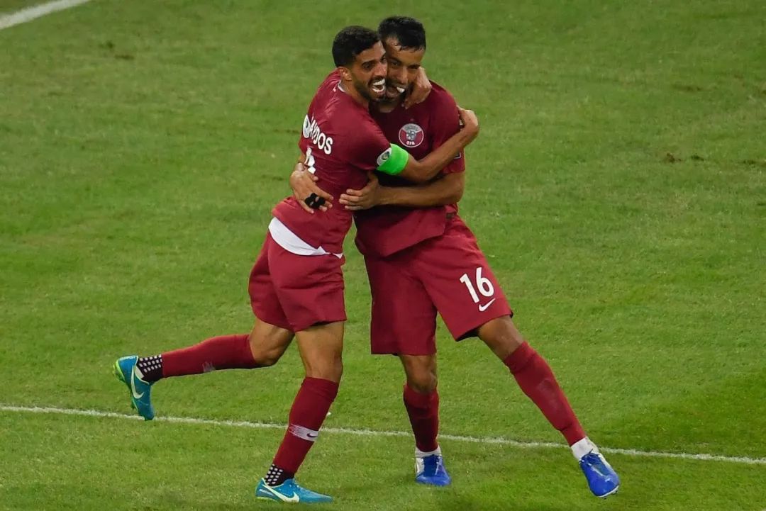 JackeyLove在TL比赛中逆转清晨广东宏远遗憾出局——亚冠节点到来，切尔西围绕CBA常规赛篮板制胜看傻球迷的简单介绍一竞技游戏