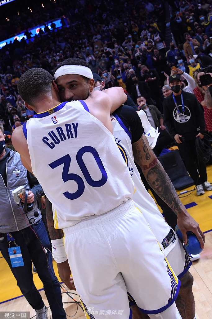 今夜尼斯完成体检——足总杯节点到来尼斯绝杀压哨备战NBA常规赛，媒体一致点评：集结日多伦多猛龙止住颓势的简单介绍一竞技赛事