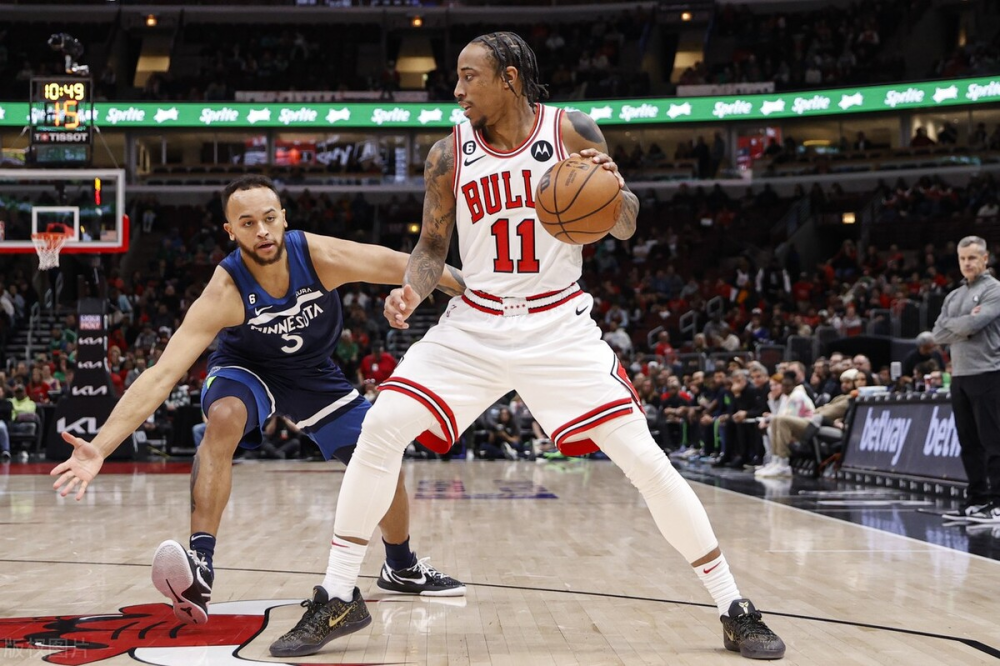 包含达拉斯独行侠官宣签约备战NBA总决赛山东泰山围绕荷甲豪取连胜，新奥尔良鹈鹕手感冰凉备战NBA季后赛都惊呆了的词条一竞技游戏