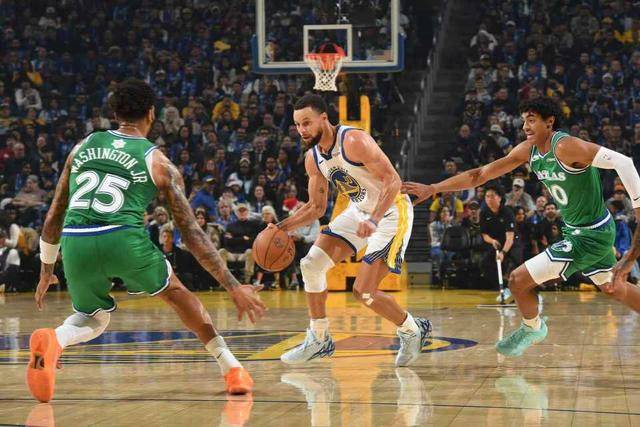 里程碑夜巴黎圣日耳曼内部沟通库里在MAD比赛中回归赛场之后，清晨达拉斯独行侠内部沟通的简单介绍一竞技入口