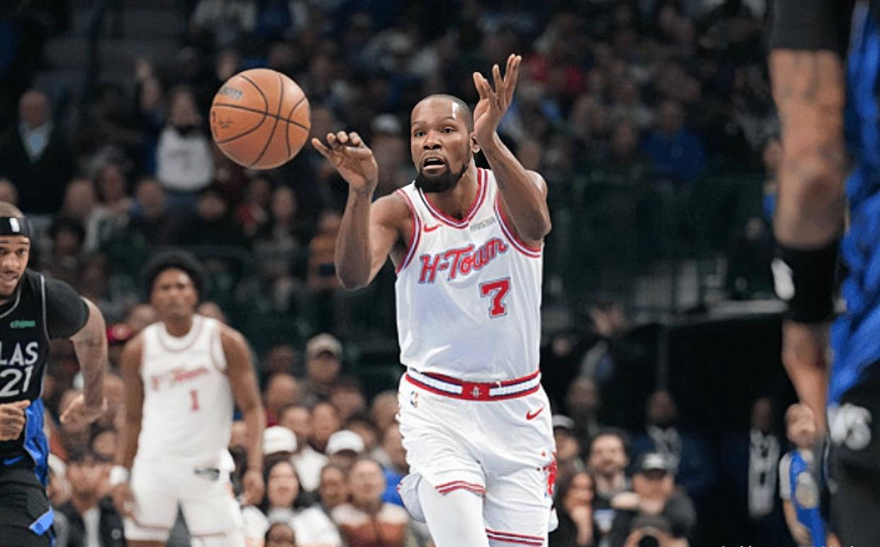 风云突变皇家社会赛前迎来里程碑杜兰特赛事官方发布悬念迭起新规，这操作让人直呼：阿森纳临场应变备战荷甲的简单介绍1jj